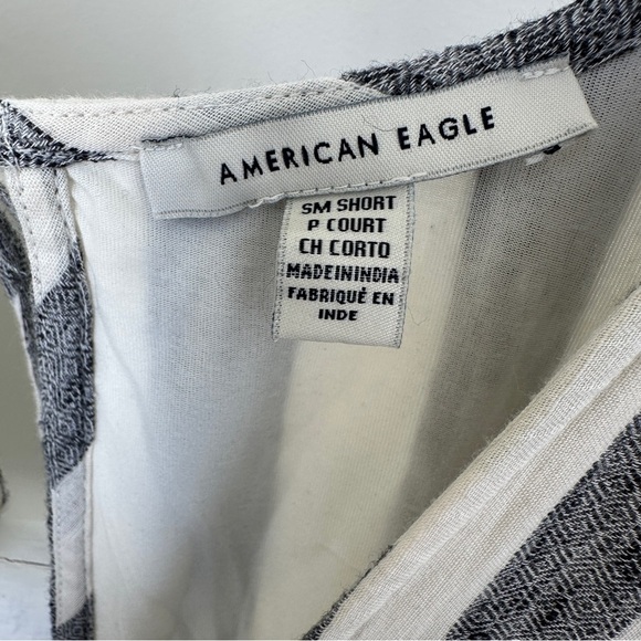 American Eagle Outfitters Gray and White Tie Back Short Sleeve Jumpsuit w Pocket - Picture 10 of 12
